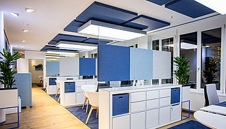 Bild 1 Ladenbau: R+V Versicherungen, Prototyp Generalagenturen